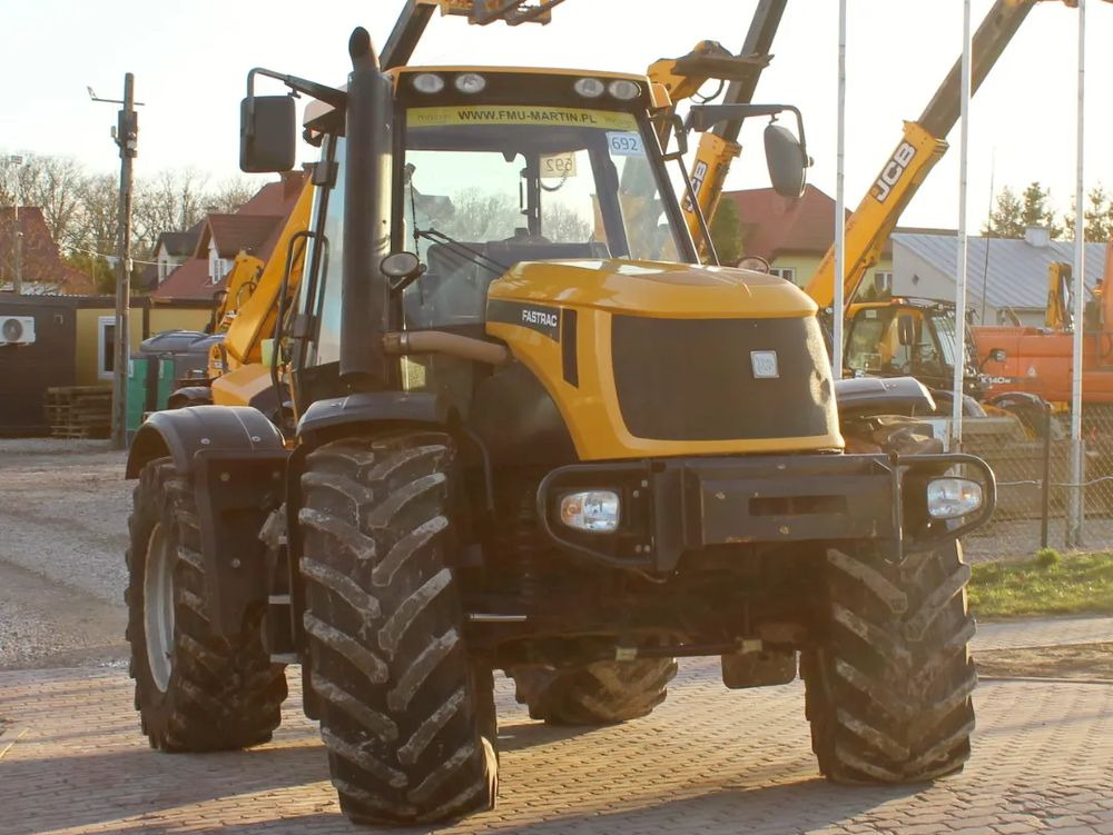JCB Fastrac 2170 - Farm tractor: picture 1 JCB Fastrac 2170 - Farm tractor: picture 1