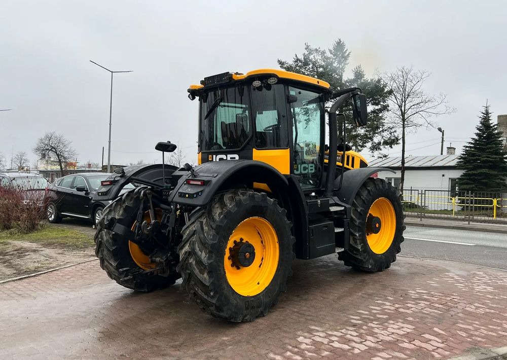 JCB Fastrac 4220 | 2017 ROK | 220 KM - Farm tractor: picture 5 JCB Fastrac 4220 | 2017 ROK | 220 KM - Farm tractor: picture 5