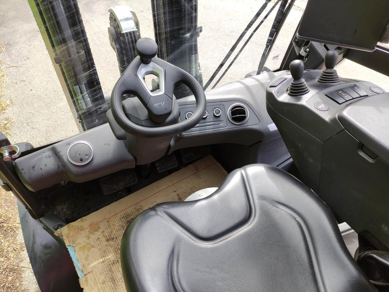 Linde H50D-1204 - Diesel forklift: picture 5 Linde H50D-1204 - Diesel forklift: picture 5