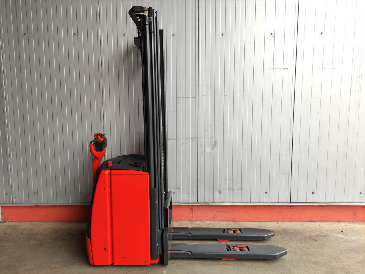 Linde L14i-1173 - Stacker: picture 2 Linde L14i-1173 - Stacker: picture 2
