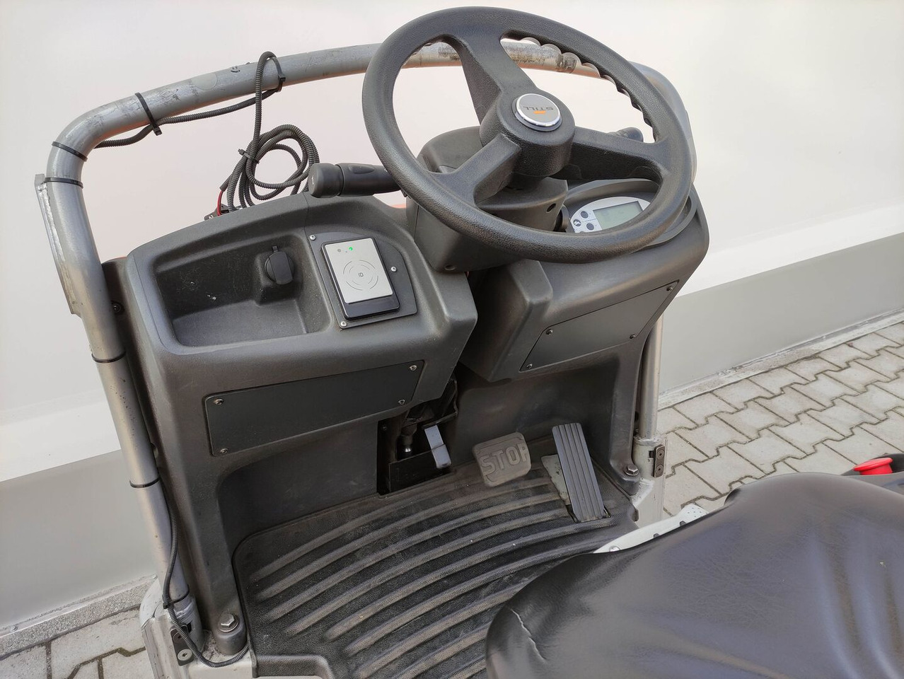 Still LTX-70 - Tow tractor: picture 5 Still LTX-70 - Tow tractor: picture 5