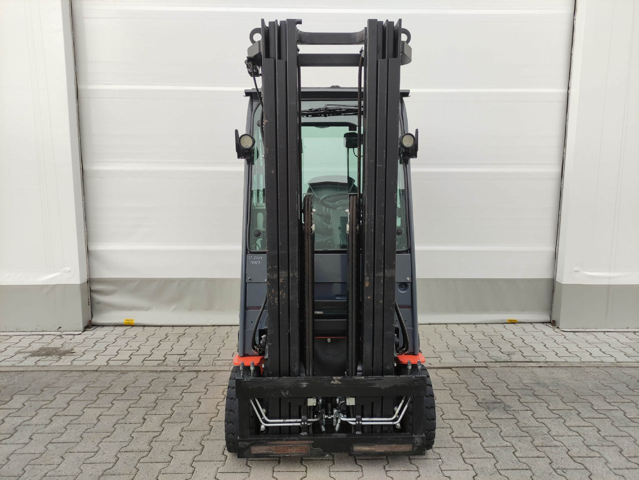 Toyota 8FBE16T - Electric forklift: picture 3 Toyota 8FBE16T - Electric forklift: picture 3