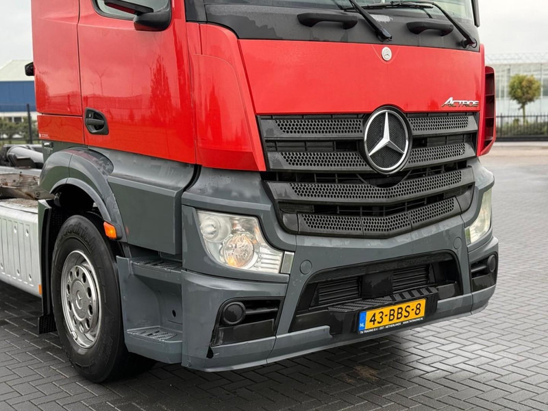 Mercedes-Benz ACTROS HAAKARM SYSTEEM, GOEDE STAAT, OMVORMER, 616.802 KM. - Hook lift truck: picture 5 Mercedes-Benz ACTROS HAAKARM SYSTEEM, GOEDE STAAT, OMVORMER, 616.802 KM. - Hook lift truck: picture 5
