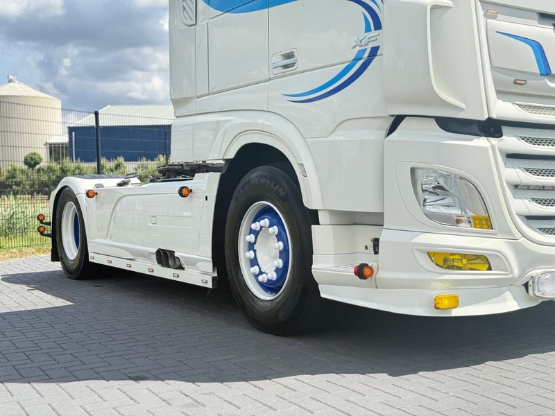 DAF XF 480 SHOW TRUCK, LOW MILEAGE, RETARDER, INTERIOR, TOP! - Tractor unit: picture 2 DAF XF 480 SHOW TRUCK, LOW MILEAGE, RETARDER, INTERIOR, TOP! - Tractor unit: picture 2