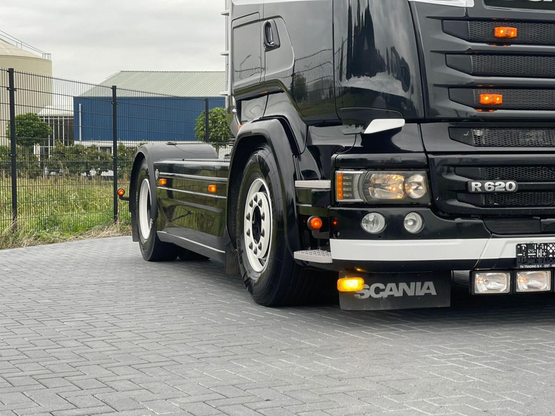 Scania R520 SHOW TRUCK, RETARDER, LEATHER SEATS, MANUEL! - Tractor unit: picture 5 Scania R520 SHOW TRUCK, RETARDER, LEATHER SEATS, MANUEL! - Tractor unit: picture 5