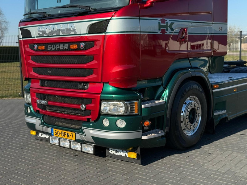 Scania R560 V8 SHOW TRUCK, INTERIOR, FULL AIR, LIKE NEW. - Tractor unit: picture 4 Scania R560 V8 SHOW TRUCK, INTERIOR, FULL AIR, LIKE NEW. - Tractor unit: picture 4