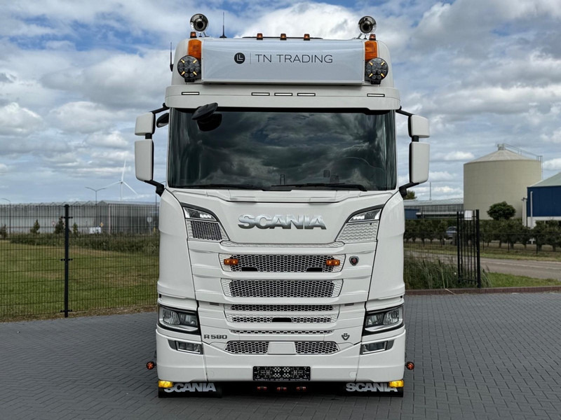 Scania R580 V8 NGS 3.15WB, RETARDER, VOLLUCHT, LEER, LED, KING OF THE ROAD. - Tractor unit: picture 3 Scania R580 V8 NGS 3.15WB, RETARDER, VOLLUCHT, LEER, LED, KING OF THE ROAD. - Tractor unit: picture 3