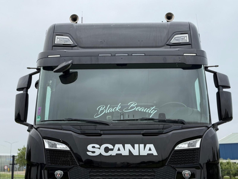 Scania S580 V8 NGS RETARDER, LEATHER, 2X TANK, TOP CONDITION! - Tractor unit: picture 5 Scania S580 V8 NGS RETARDER, LEATHER, 2X TANK, TOP CONDITION! - Tractor unit: picture 5