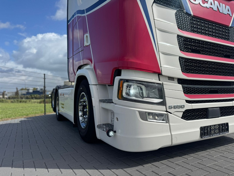 Scania S650 V8 NGS TOP, EU COC, SMART TACHO 2, VOLLUCHT, RETARDER, KING OF THE ROAD. - Tractor unit: picture 2 Scania S650 V8 NGS TOP, EU COC, SMART TACHO 2, VOLLUCHT, RETARDER, KING OF THE ROAD. - Tractor unit: picture 2
