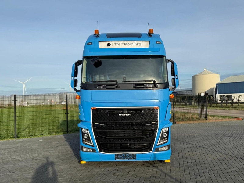 Volvo FH 13.540XL PERFORMANCE EDITION, LEATHER, FULL AIR, IPARK-COOL. - Tractor unit: picture 2 Volvo FH 13.540XL PERFORMANCE EDITION, LEATHER, FULL AIR, IPARK-COOL. - Tractor unit: picture 2