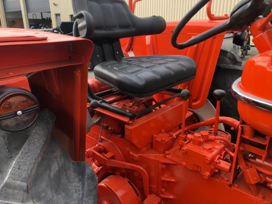 Renault SUPER 3 D tracteur à 8 500 € exo de tva - Farm tractor: picture 3 Renault SUPER 3 D tracteur à 8 500 € exo de tva - Farm tractor: picture 3