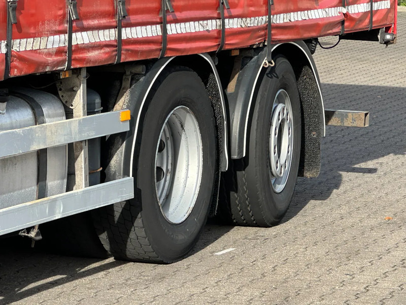 DAF CF 330 6X2*4 Schuifzeil / Laadklep / Kooiaap 05-2026 Apk! - Curtainsider truck: picture 3 DAF CF 330 6X2*4 Schuifzeil / Laadklep / Kooiaap 05-2026 Apk! - Curtainsider truck: picture 3