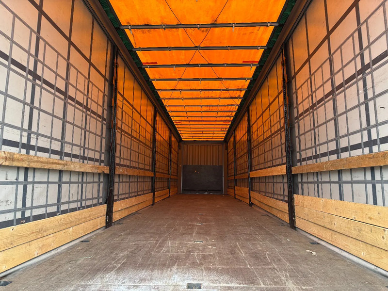 Krone SD Schuifzeil -Dak / SAF-Disc / Huckepack - Curtainsider semi-trailer: picture 4 Krone SD Schuifzeil -Dak / SAF-Disc / Huckepack - Curtainsider semi-trailer: picture 4