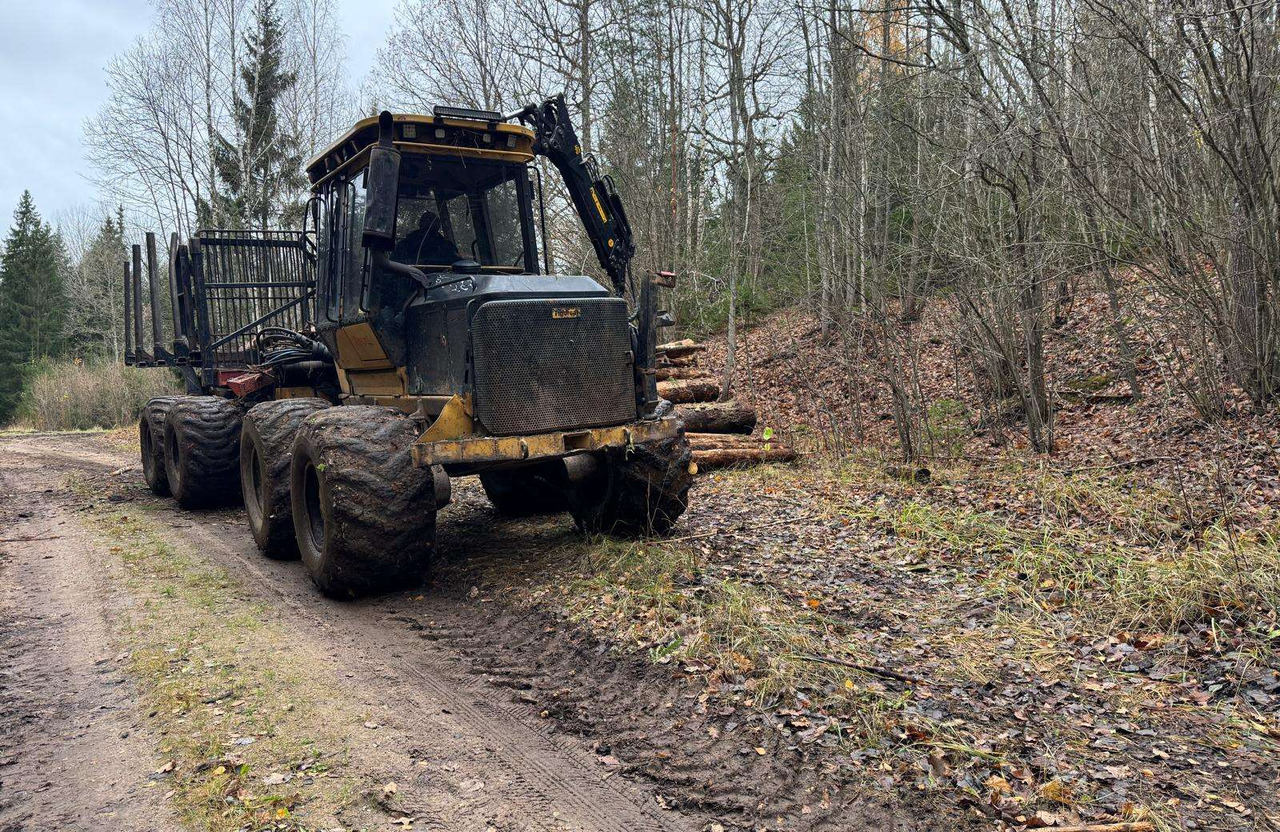 Tigercat 1075 - Forwarder: picture 2 Tigercat 1075 - Forwarder: picture 2