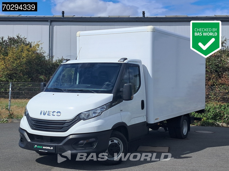 Iveco Daily 35C16 Automatik Ladebordwand 160PS Koffer Doppelbereifung Klima Kamera Euro6 20m3 A/C - Closed box van: picture 1 Iveco Daily 35C16 Automatik Ladebordwand 160PS Koffer Doppelbereifung Klima Kamera Euro6 20m3 A/C - Closed box van: picture 1