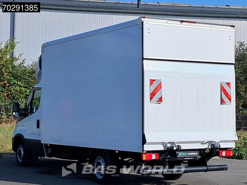 Iveco Daily 35S16 Automatik Ladebordwand Koffer Klima Euro6 21m3 A/C - Closed box van: picture 2 Iveco Daily 35S16 Automatik Ladebordwand Koffer Klima Euro6 21m3 A/C - Closed box van: picture 2