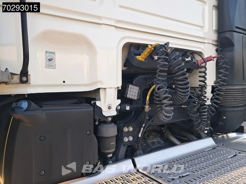 DAF XF 480 4X2 90% Tyres! SSC Retarder 2xTanks LED ACC Standklima Euro 6 - Tractor unit: picture 3 DAF XF 480 4X2 90% Tyres! SSC Retarder 2xTanks LED ACC Standklima Euro 6 - Tractor unit: picture 3