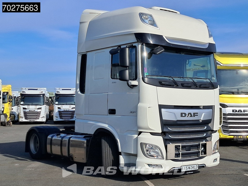 DAF XF 530 4X2 Mega SSC 2xTanks ACC Standklima Euro 6 - Tractor unit: picture 3 DAF XF 530 4X2 Mega SSC 2xTanks ACC Standklima Euro 6 - Tractor unit: picture 3