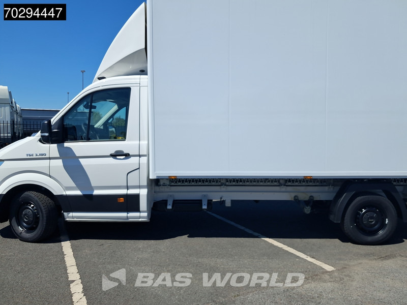New Closed box van Volkswagen Crafter 177pk Neu! Automatik 2025 Facelift Koffer Ladebordwand Navi Klima Tempomat LED Euro6 21m3 A/C Cruise control: picture 9