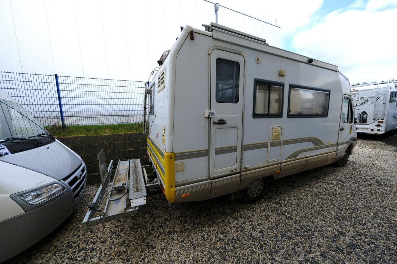 Laika Ecovip 400 I/Hubbett/Standklima/Markise/Solar - Integrated motorhome: picture 3 Laika Ecovip 400 I/Hubbett/Standklima/Markise/Solar - Integrated motorhome: picture 3