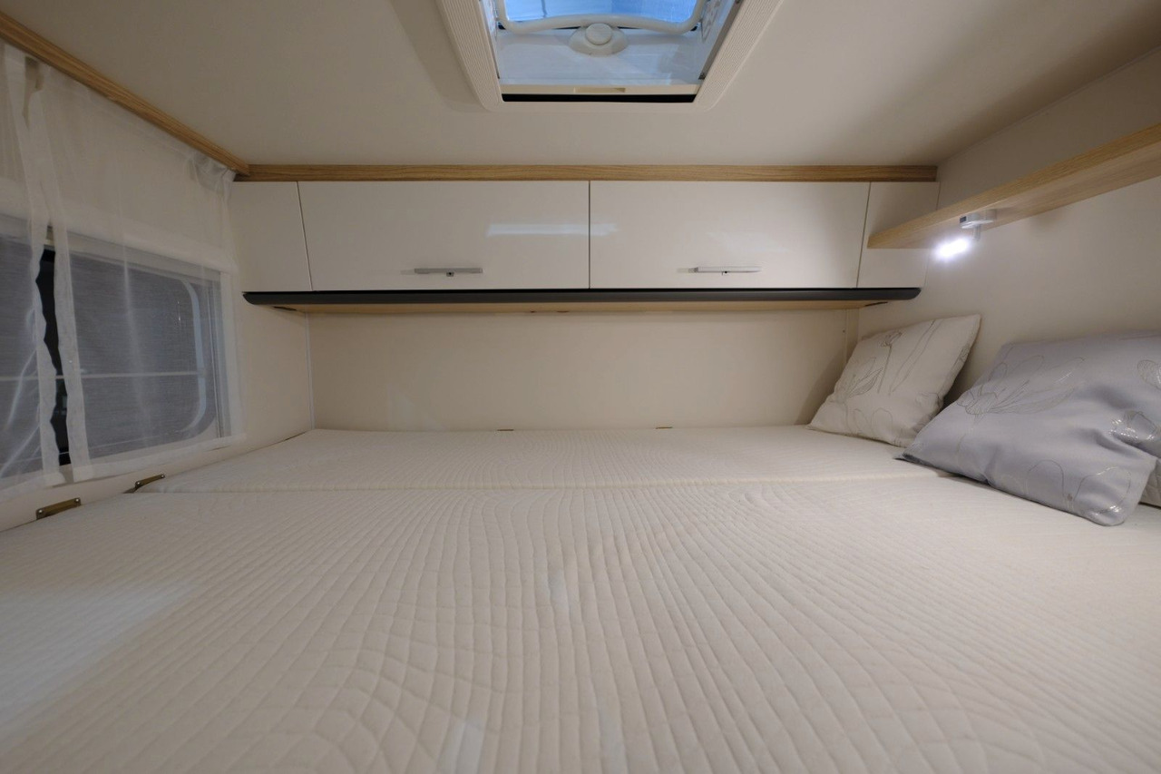 Semi-integrated motorhome Sunlight V 60 Adventure Edition/Festbett/Garage/Klima/TOP: picture 17