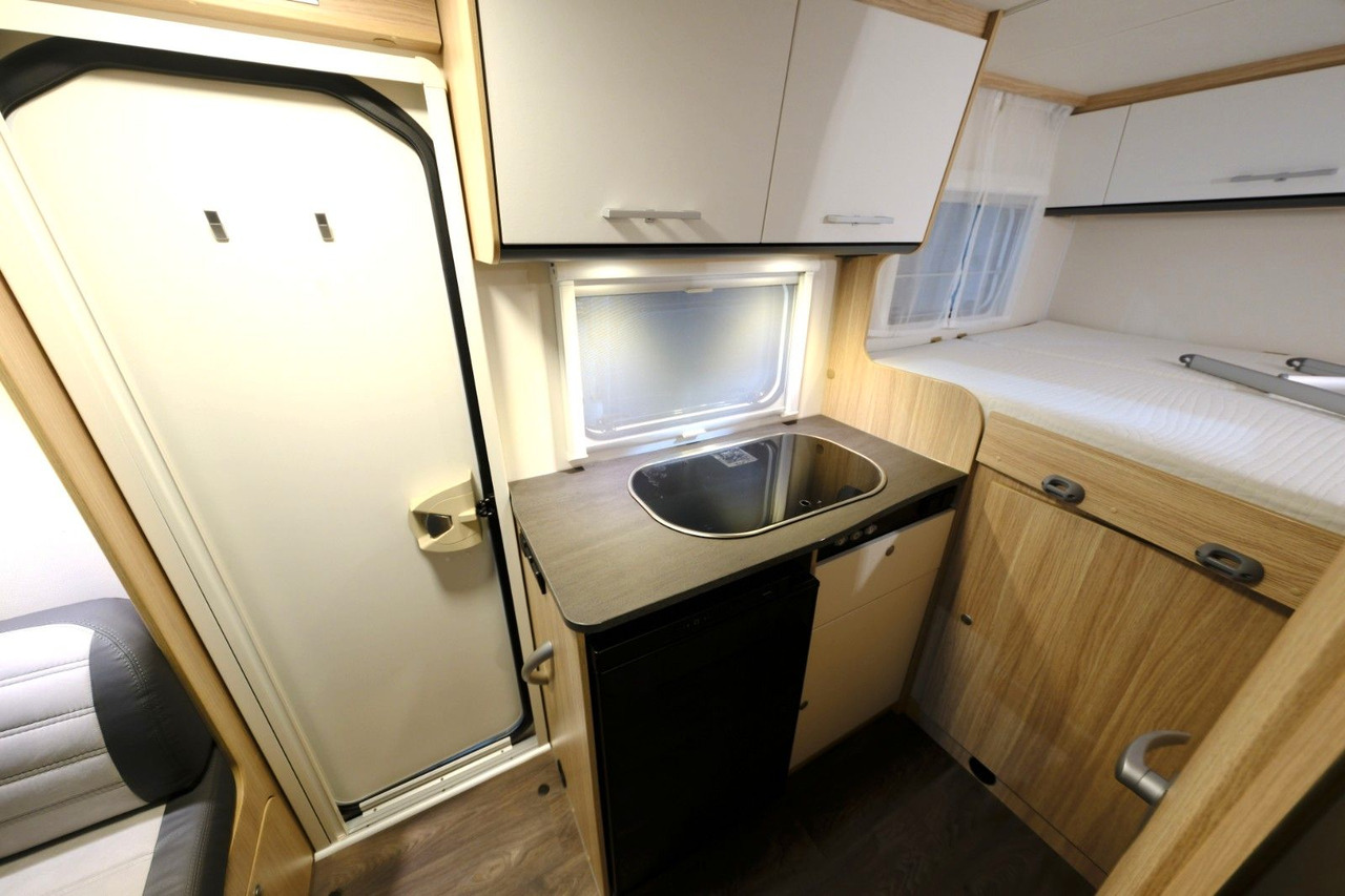 Semi-integrated motorhome Sunlight V 60 Adventure Edition/Festbett/Garage/Klima/TOP: picture 18