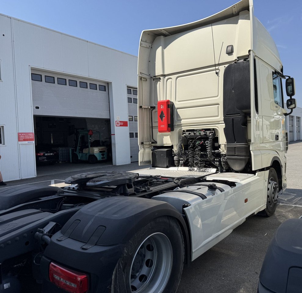 DAF XF 530 - Tractor unit: picture 3 DAF XF 530 - Tractor unit: picture 3