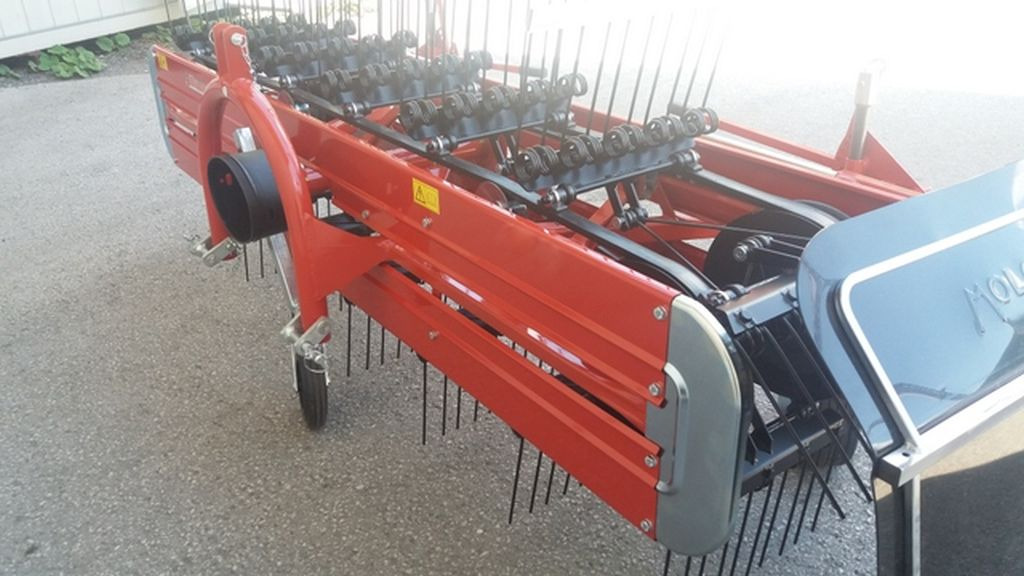 Molon 250/5R zu Traktor gEnio (15866) - Tedder/ Rake: picture 4 Molon 250/5R zu Traktor gEnio (15866) - Tedder/ Rake: picture 4