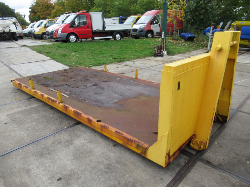 HAAKARM Haakarm PLateau 520 x 250 HOOKLIFT PLATFORM - Roll-off container: picture 2 HAAKARM Haakarm PLateau 520 x 250 HOOKLIFT PLATFORM - Roll-off container: picture 2
