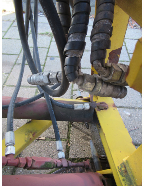 NIDO K240EPZ 24V 270CM Schneepflug - Snowplow - Sneeuwploeg - Snow removal vehicle: picture 3 NIDO K240EPZ 24V 270CM Schneepflug - Snowplow - Sneeuwploeg - Snow removal vehicle: picture 3