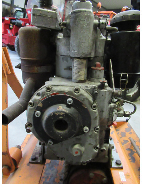 REVO Nemaco DM 3500 Hatz ES75 Diesel trilplaat - Vibratory plate: picture 5 REVO Nemaco DM 3500 Hatz ES75 Diesel trilplaat - Vibratory plate: picture 5