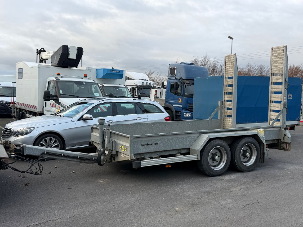 Humbaur Tandem-Tieflader HS 654020 TA-BS, Rampen, 4,9NL - Low loader trailer: picture 1 Humbaur Tandem-Tieflader HS 654020 TA-BS, Rampen, 4,9NL - Low loader trailer: picture 1