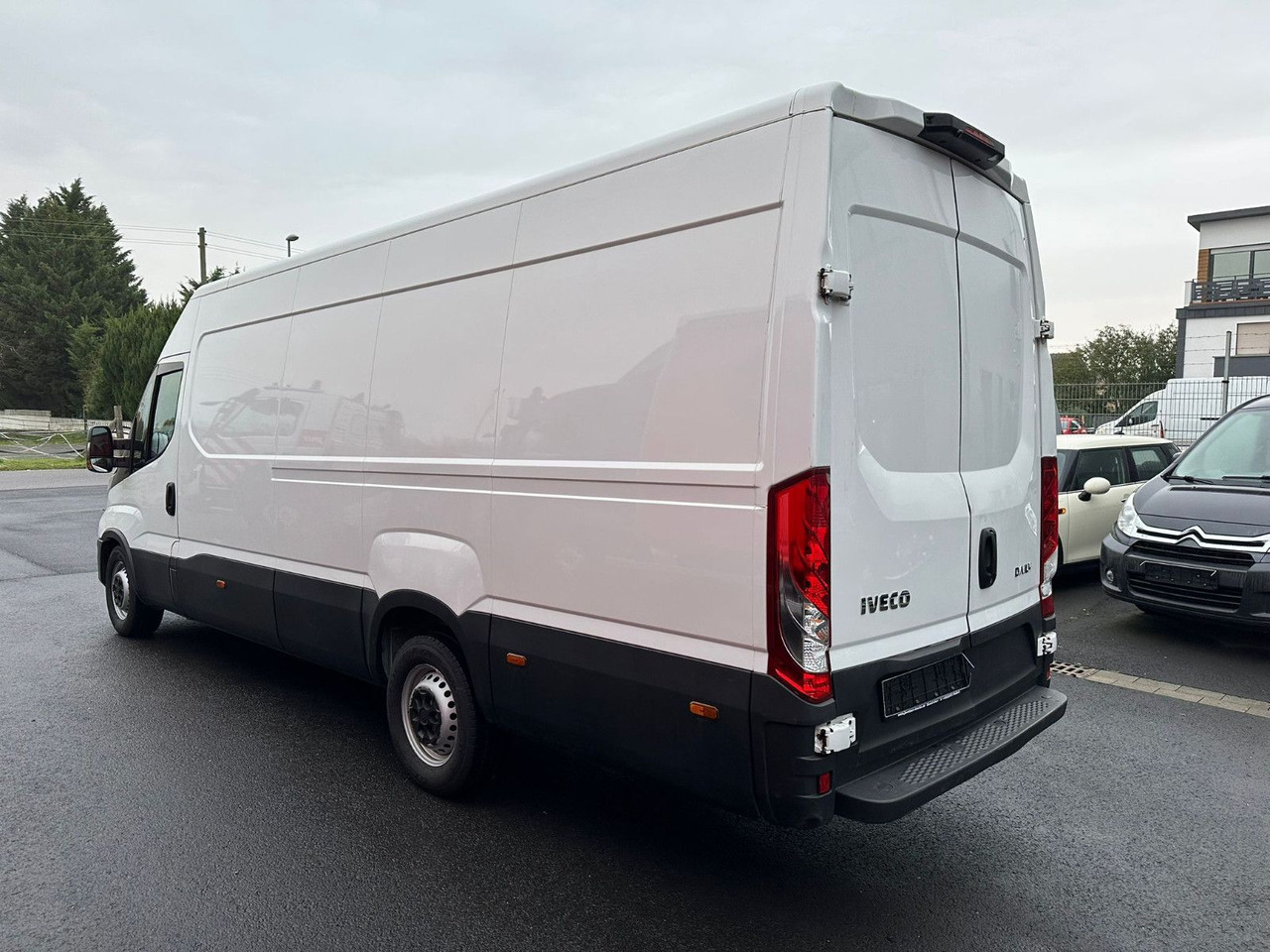 Iveco Daily 35 S14*Automatik*Heckkamera*top. Zustand!! Iveco Daily 35 S14*TOP*Automatik*Kamera* - Panel van: picture 3 Iveco Daily 35 S14*Automatik*Heckkamera*top. Zustand!! Iveco Daily 35 S14*TOP*Automatik*Kamera* - Panel van: picture 3