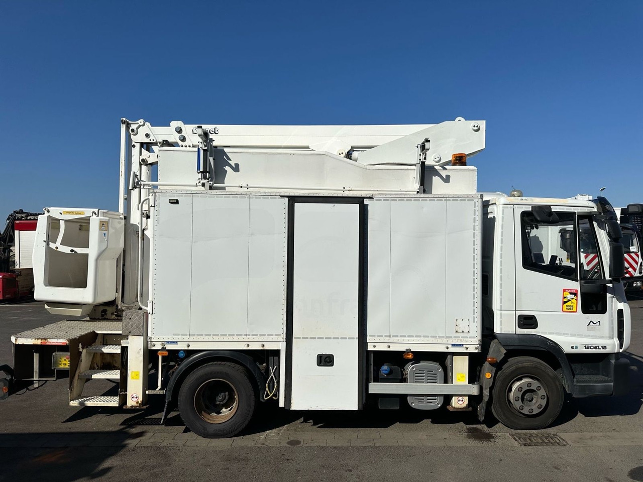 Iveco EuroCargo 120E18 + COMET 151TAL*Steiger Iveco EuroCargo 120E18 + COMET 151TAL*Steiger - Truck mounted aerial platform: picture 2 Iveco EuroCargo 120E18 + COMET 151TAL*Steiger Iveco EuroCargo 120E18 + COMET 151TAL*Steiger - Truck mounted aerial platform: picture 2