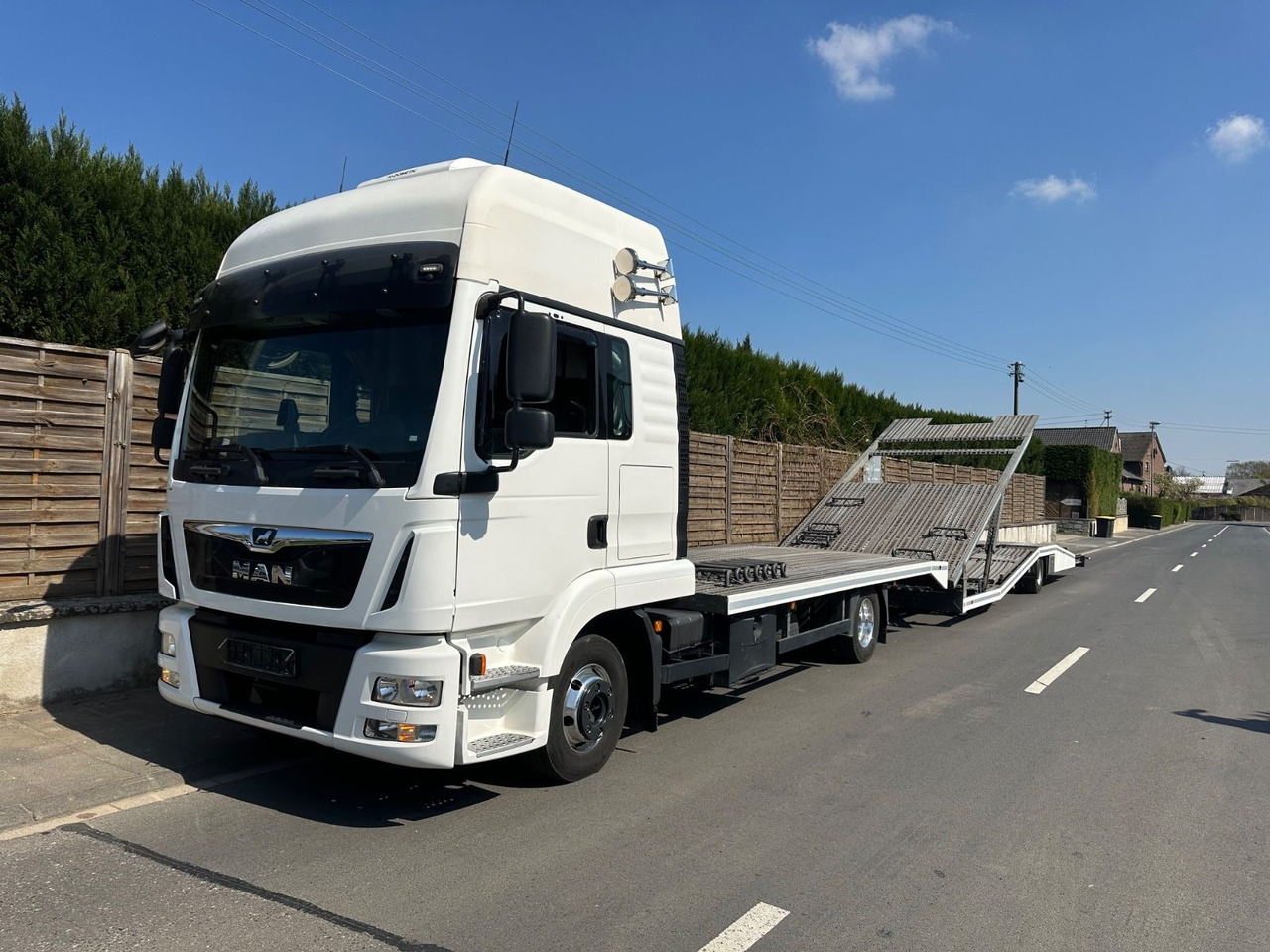 MAN 8.250 TGL*VDI2700*TOP*4-er Zug BFT Anhänger MAN 8.250 TGL*4er-Zug*XLX Kabine*VDI2700*TOP* - Autotransporter truck: picture 1 MAN 8.250 TGL*VDI2700*TOP*4-er Zug BFT Anhänger MAN 8.250 TGL*4er-Zug*XLX Kabine*VDI2700*TOP* - Autotransporter truck: picture 1