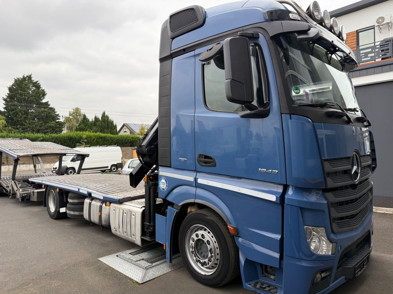 Mercedes-Benz Actros 1843 FVG 5-Zug / VDI 2700 / Kran MKG - Autotransporter truck: picture 3 Mercedes-Benz Actros 1843 FVG 5-Zug / VDI 2700 / Kran MKG - Autotransporter truck: picture 3