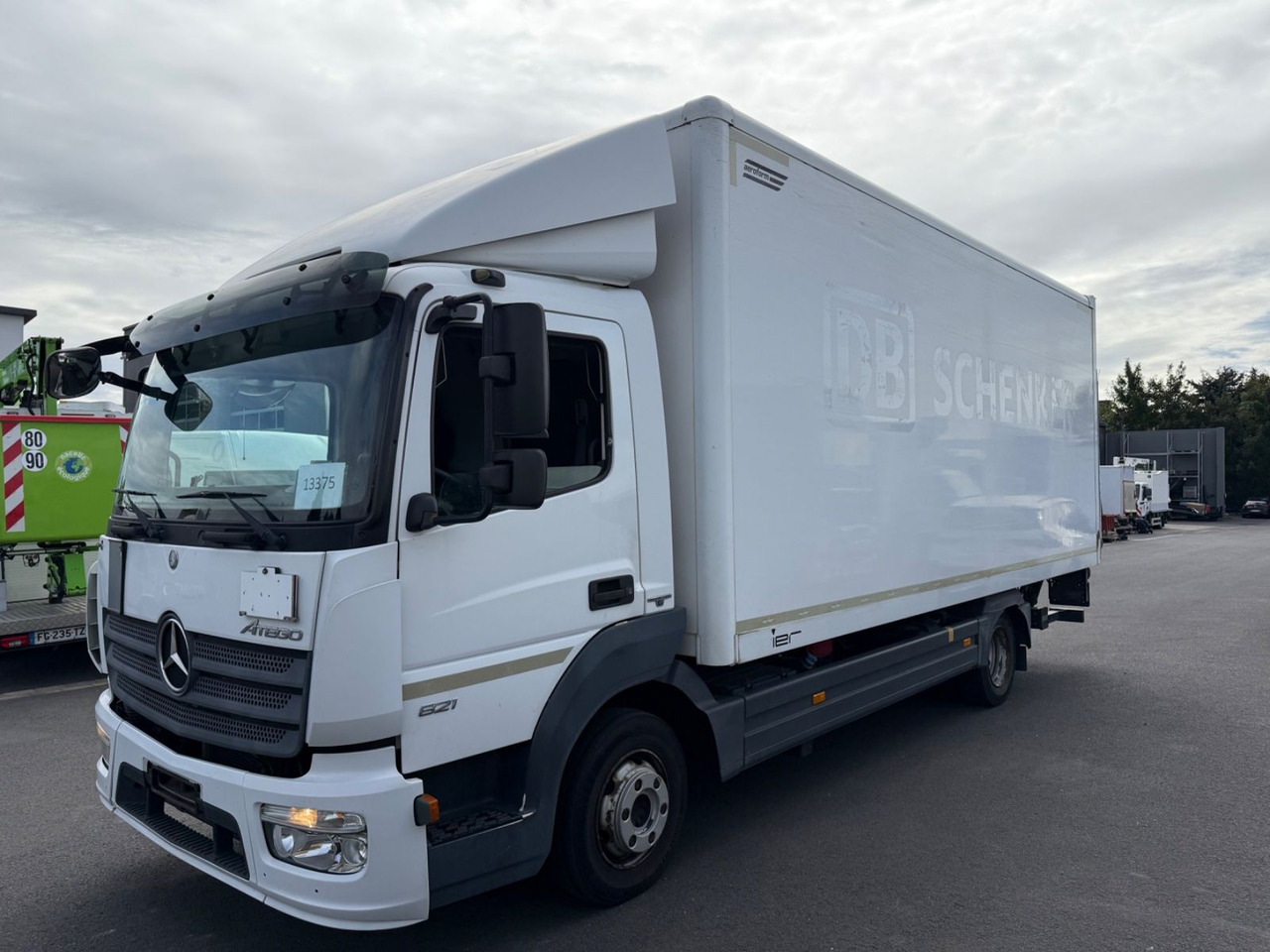 Mercedes-Benz Atego 3 4x2 821 4x2 LBW / Ahk. / Palfinger / 6m - Box truck: picture 1 Mercedes-Benz Atego 3 4x2 821 4x2 LBW / Ahk. / Palfinger / 6m - Box truck: picture 1