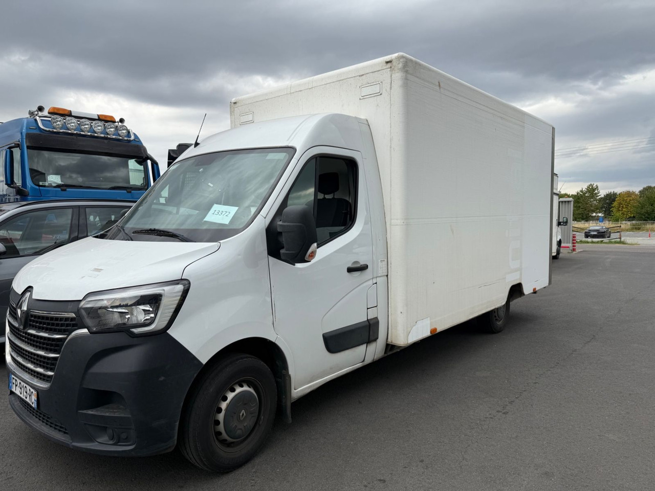 Renault Master III Koffer/Hebebühne/Klima/Kamera - Closed box van: picture 1 Renault Master III Koffer/Hebebühne/Klima/Kamera - Closed box van: picture 1