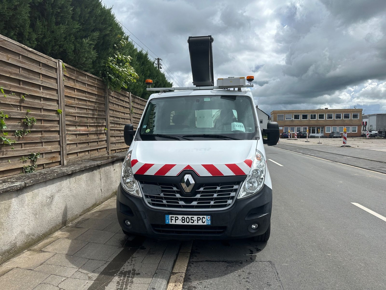 Renault Master III Steiger/11,2m/3,5t/Klubb K26/Klima - Truck mounted aerial platform: picture 2 Renault Master III Steiger/11,2m/3,5t/Klubb K26/Klima - Truck mounted aerial platform: picture 2
