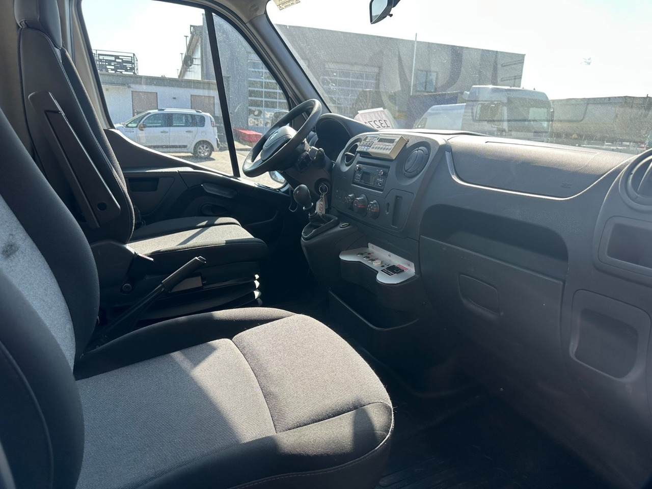 Truck mounted aerial platform, Commercial vehicle Renault Master III*Steiger 12m*orig.km*Topzustand* Renault Master III/Steiger 11,2m/orig.km*Topzustand*: picture 11