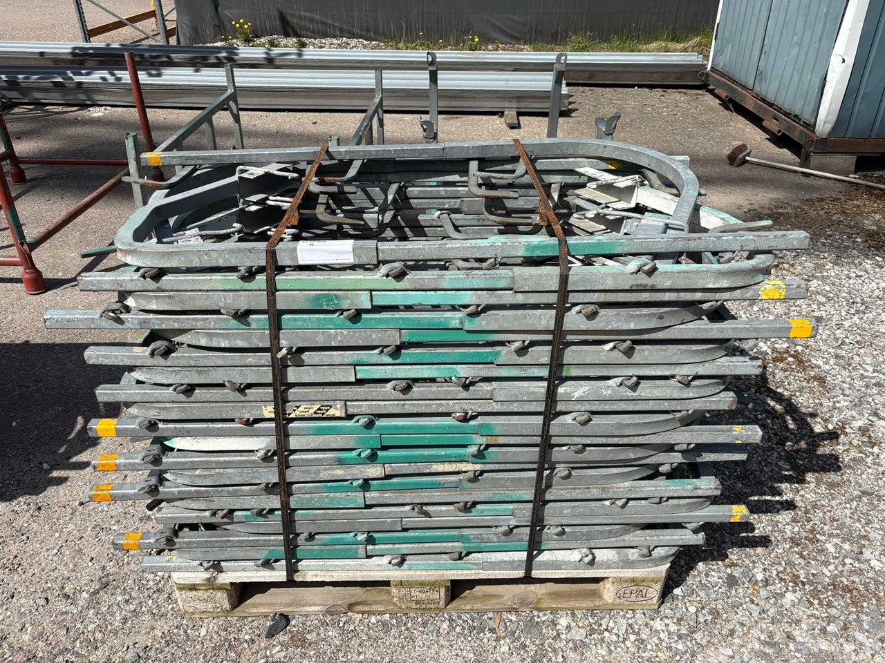 Gable roof railing 40pcs - Construction equipment: picture 1 Gable roof railing 40pcs - Construction equipment: picture 1