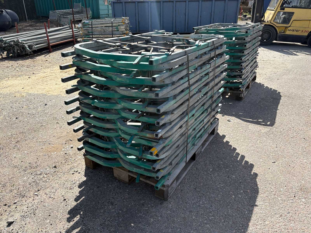 Gable roof railing 42pcs - Construction equipment: picture 5 Gable roof railing 42pcs - Construction equipment: picture 5