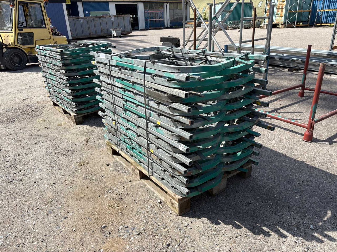 Gable roof railing 42pcs - Construction equipment: picture 4 Gable roof railing 42pcs - Construction equipment: picture 4