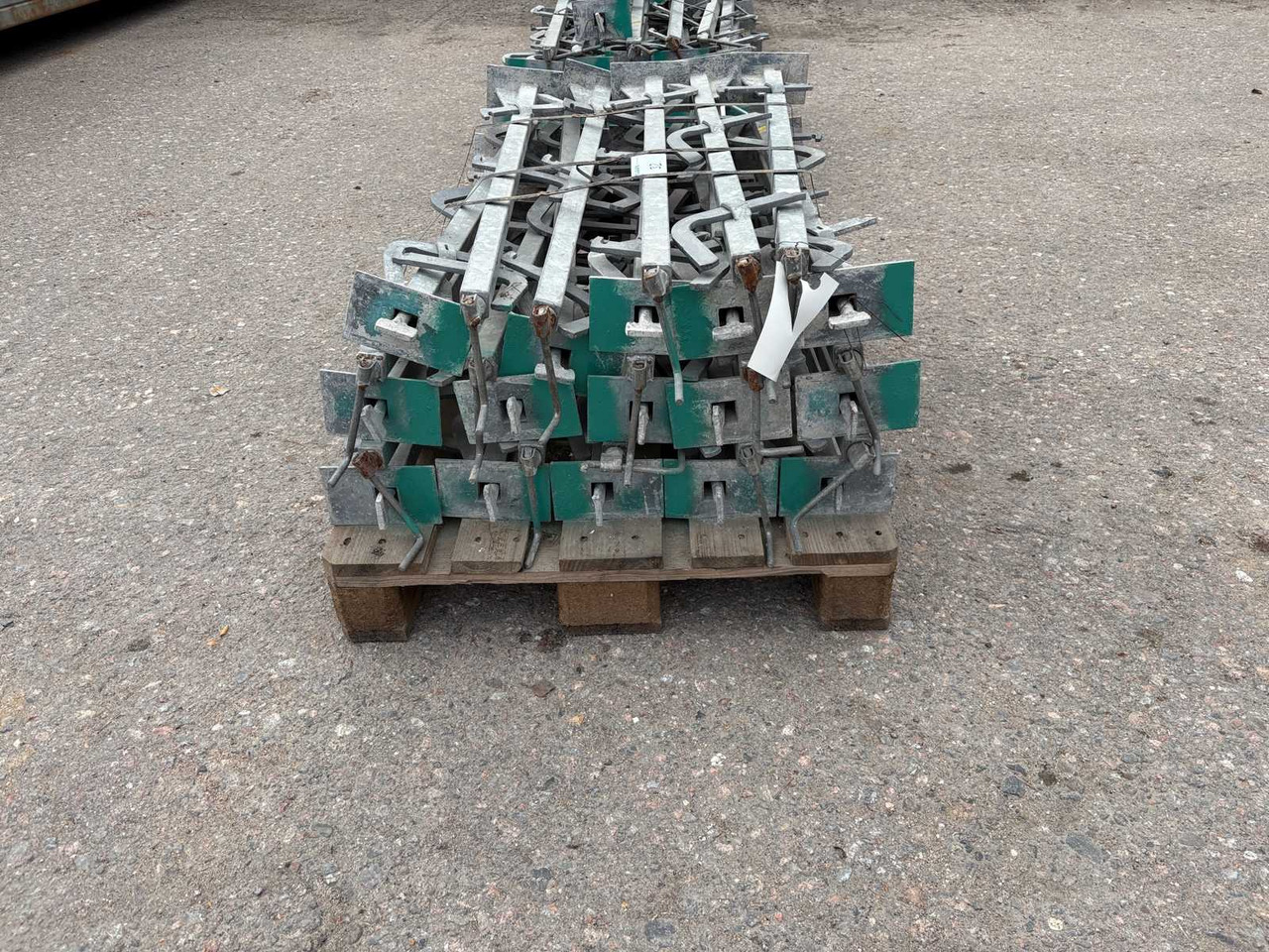 Hollow-core slab railing 30pcs - Construction equipment: picture 3 Hollow-core slab railing 30pcs - Construction equipment: picture 3