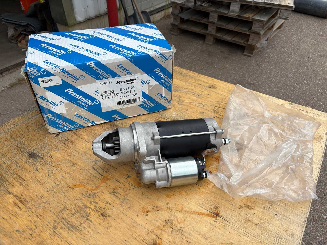 Starter motor Prestolite - Starter for Construction machinery: picture 1 Starter motor Prestolite - Starter for Construction machinery: picture 1