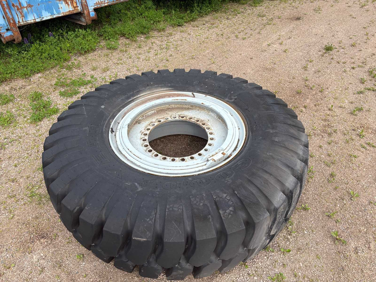 Tyre Goodyear 18.00 R33 1pc - Tire: picture 2 Tyre Goodyear 18.00 R33 1pc - Tire: picture 2
