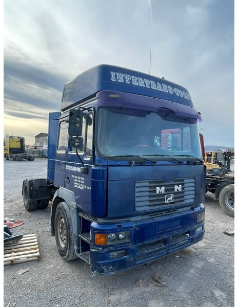 MAN 19.464 F2000 - Tractor unit: picture 2 MAN 19.464 F2000 - Tractor unit: picture 2
