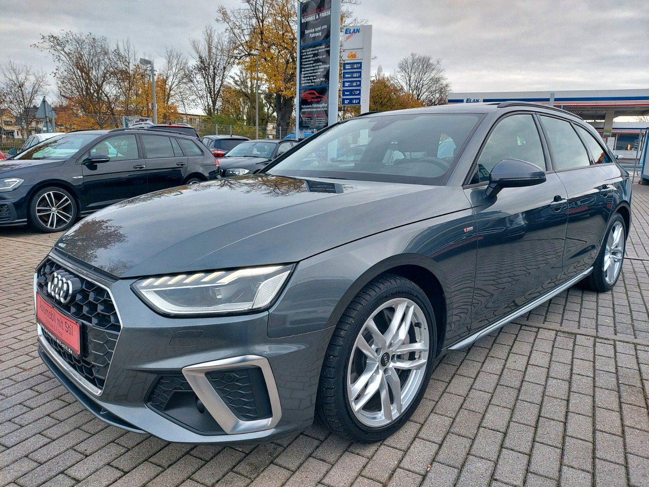 Audi A4 Avant 50 TDI Quattro S-Line Pano ACC Radar - Station wagon: picture 2 Audi A4 Avant 50 TDI Quattro S-Line Pano ACC Radar - Station wagon: picture 2