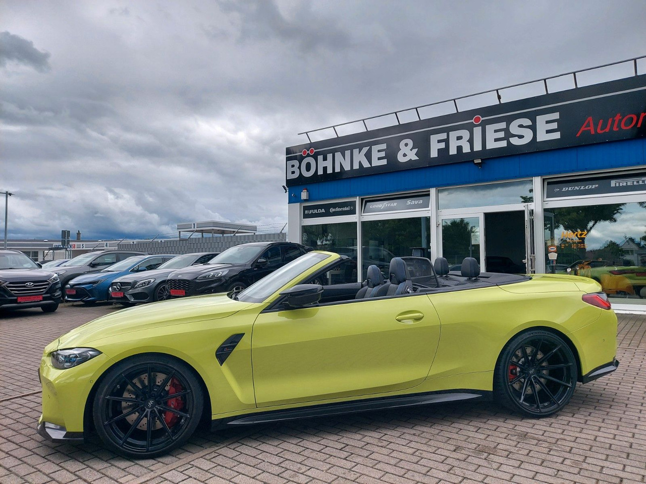 Convertible BMW M4 Cabrio G83 xDrive Competition M-Sport H&K: picture 12 Convertible BMW M4 Cabrio G83 xDrive Competition M-Sport H&K: picture 12
