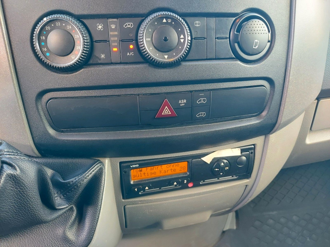 Mercedes-Benz Sprinter II Kasten 516 5T KLIMA AHK MAXI - Panel van: picture 4 Mercedes-Benz Sprinter II Kasten 516 5T KLIMA AHK MAXI - Panel van: picture 4